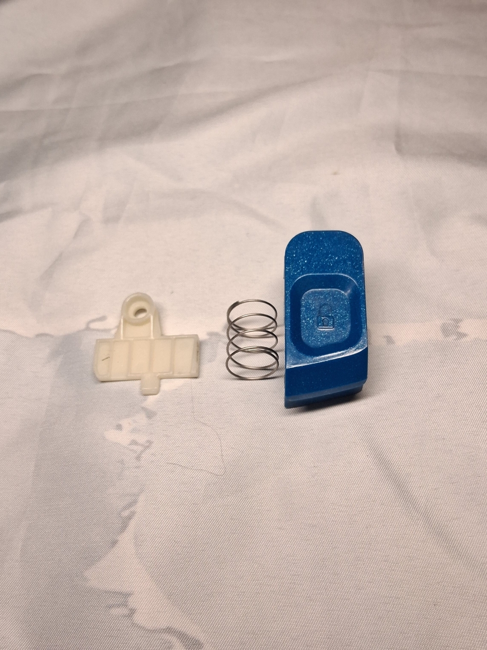 Shark NV255 NV150  NV151  NV250 NV251 Wand Release Button and Spring  002985